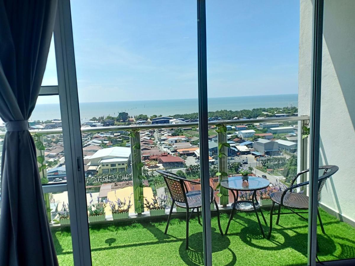Sekinchan Seaview Homestay L143 High View Dış mekan fotoğraf